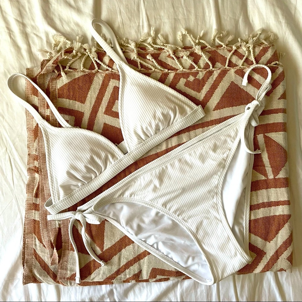 White Ribbed Bikini Set